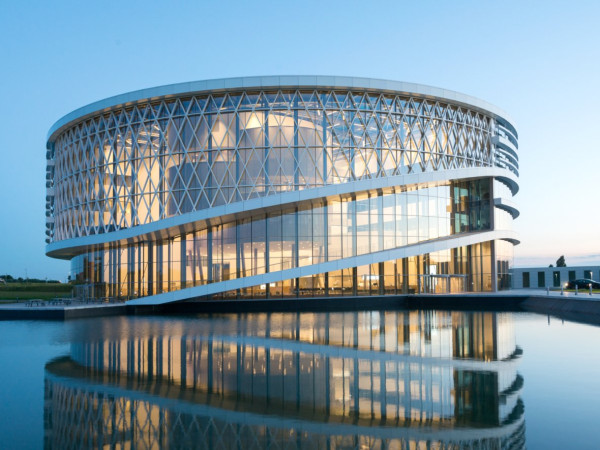 New Barco headquarters by Jaspers Eyers Architects 00