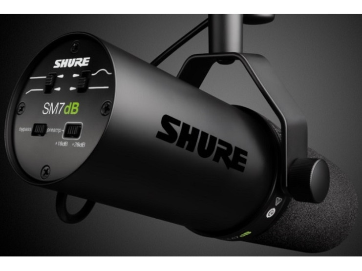 Dynamic vocal microphone Shure SM7dB with built-in preamp | AVC Group