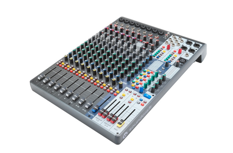 soundcraft pic signature plus 12 1