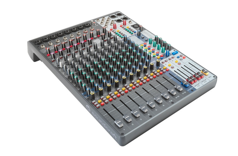 soundcraft pic signature plus 12 4